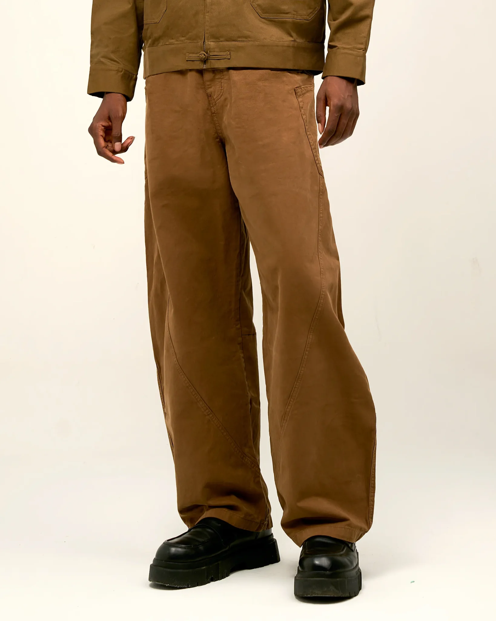 relaxed-fit-utility-pants-brown